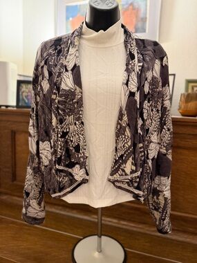 Vero Moda Black and Cream Floral Open-Front Cardigan
